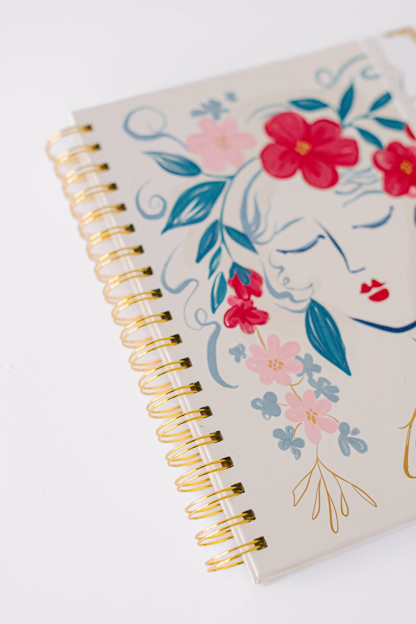2026 Floral Portrait 17-Month Large Spiral Planner