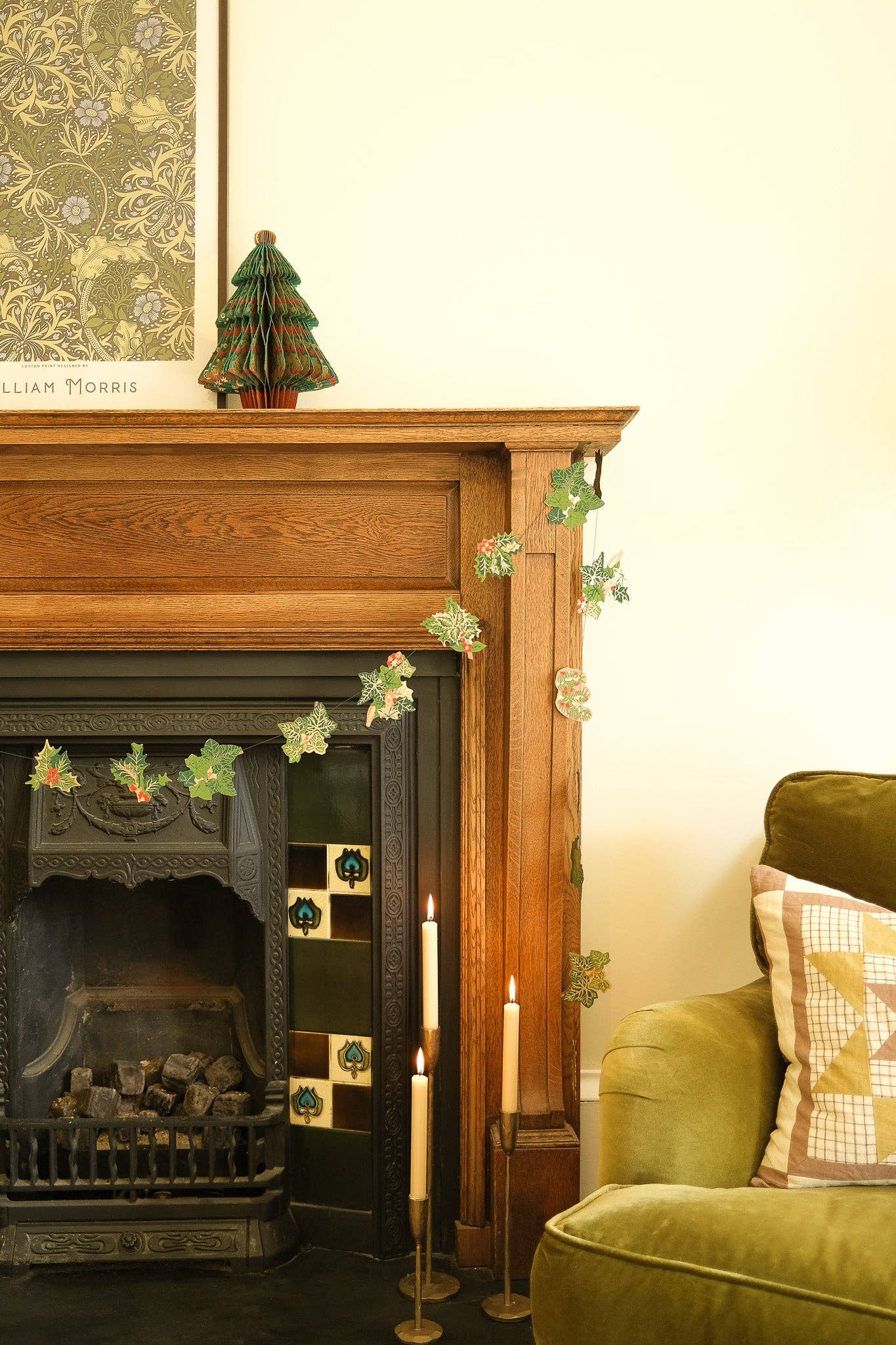 Holly and Ivy Garland