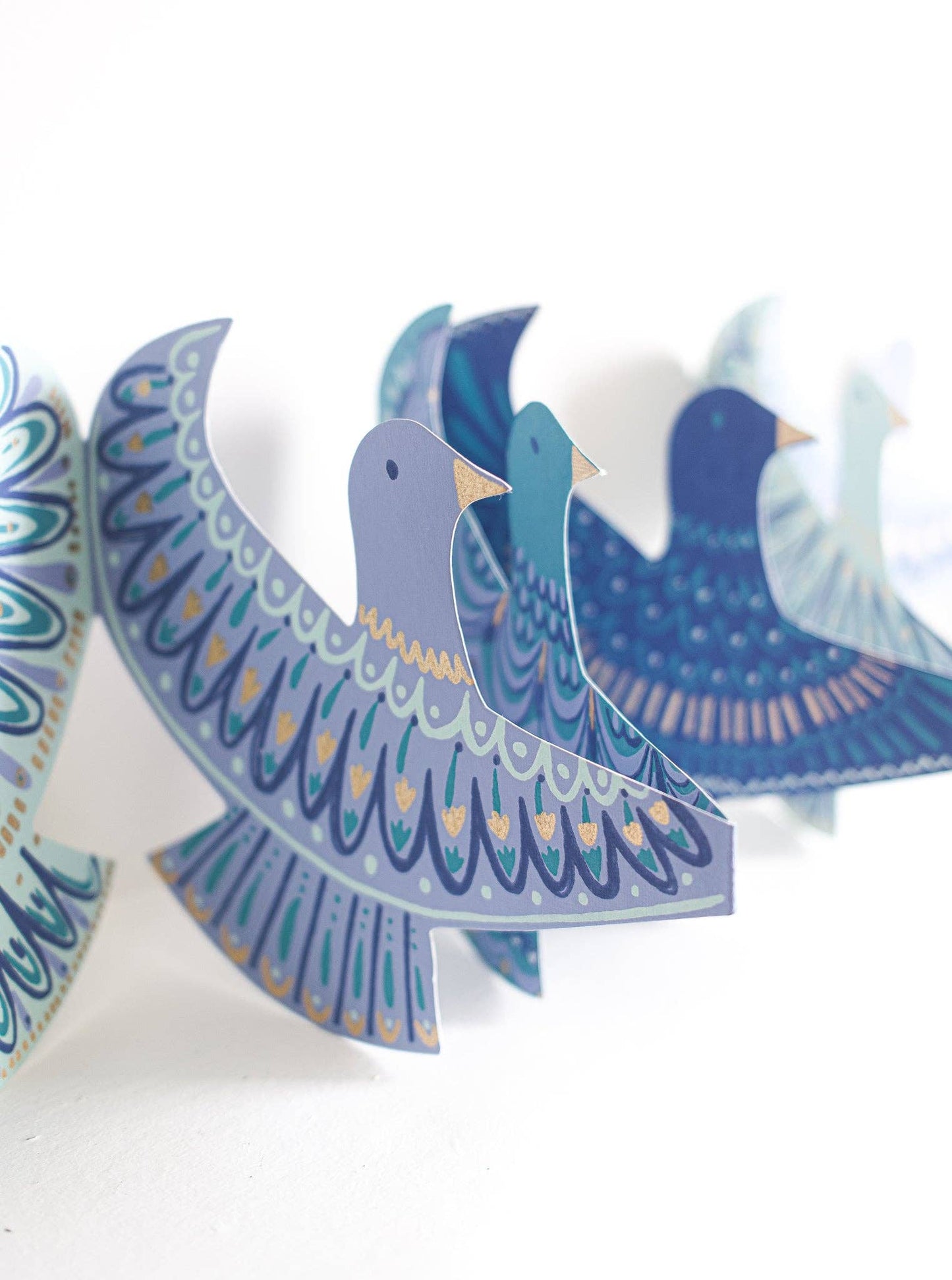 Dove Concertina Garland
