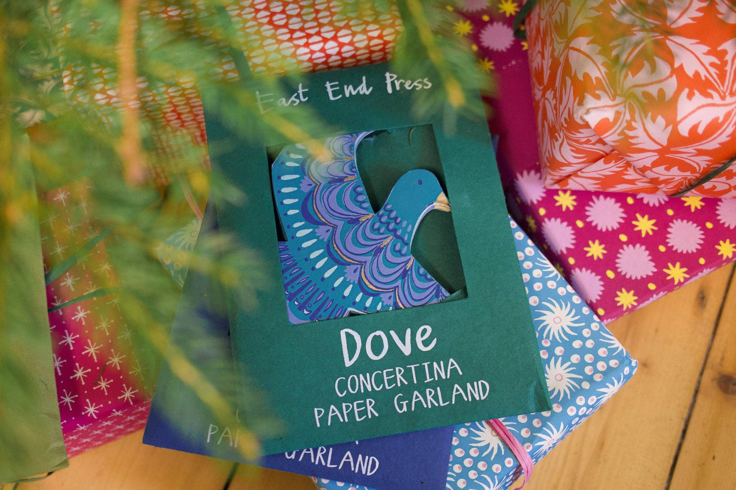 Dove Concertina Garland