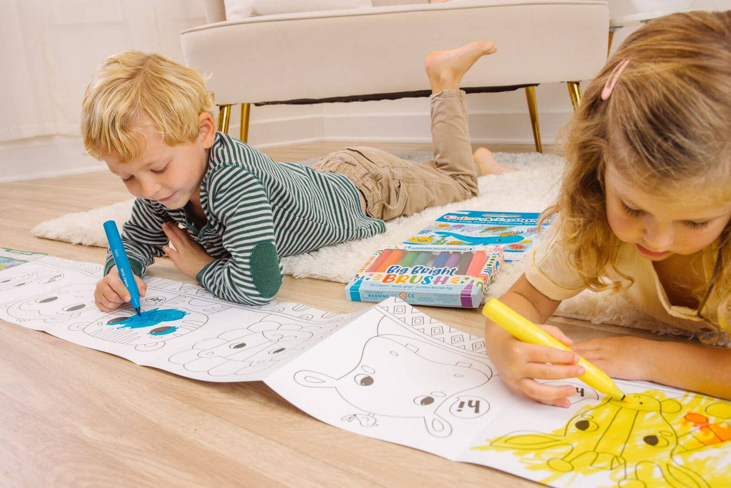 Color-A-Looong: Fold Out Coloring Book - Safari Family