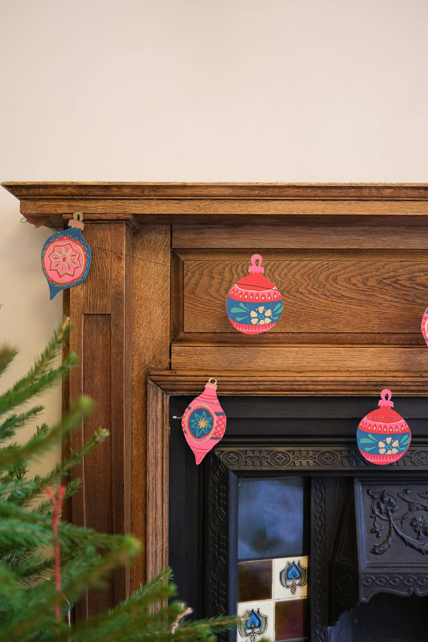 Baubles Garland