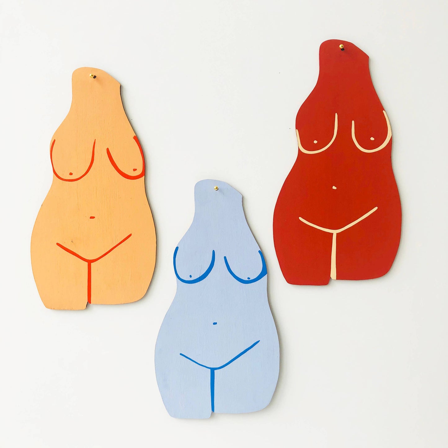 Periwinkle Body Wall Charm