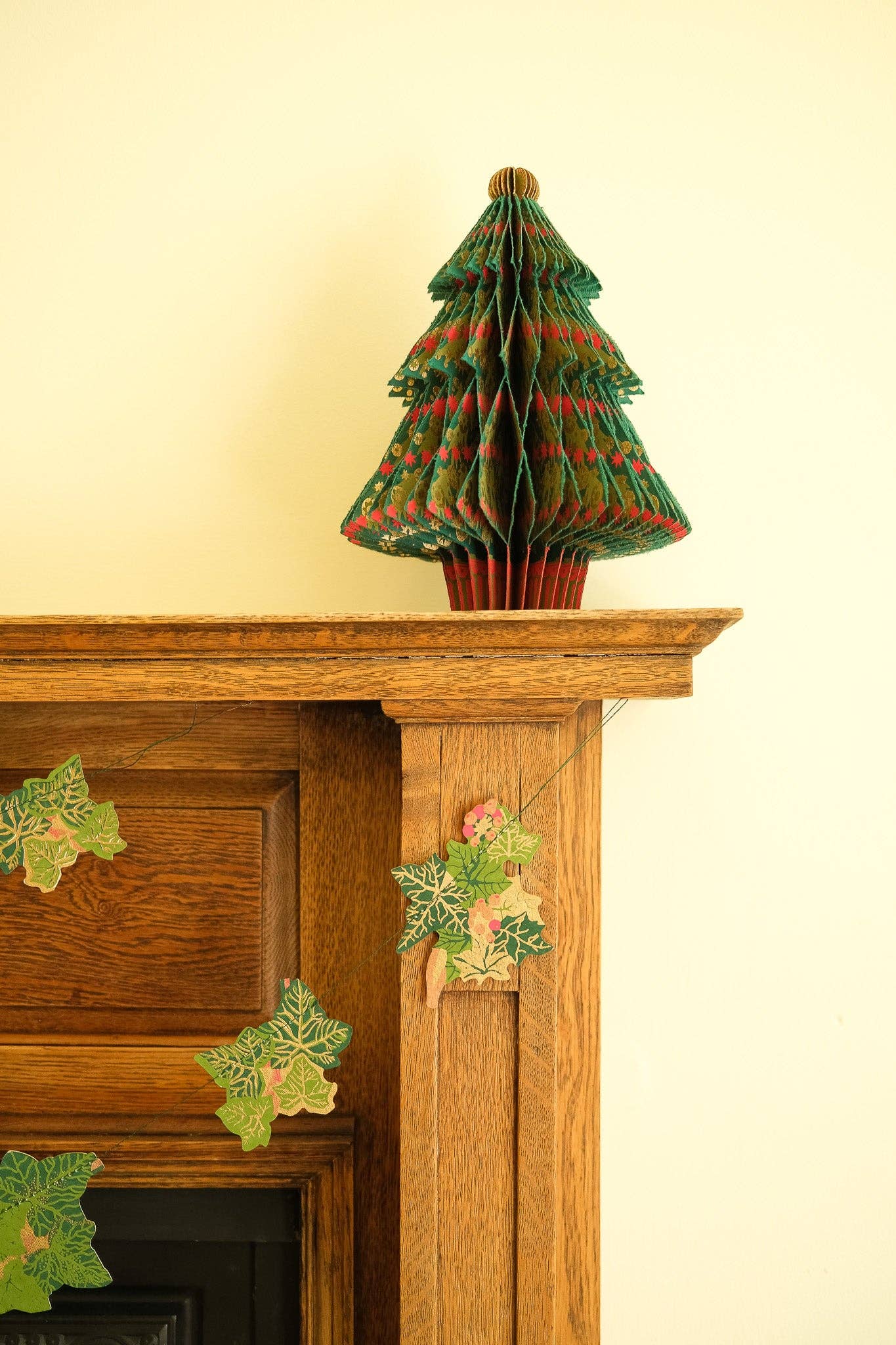 Holly and Ivy Garland