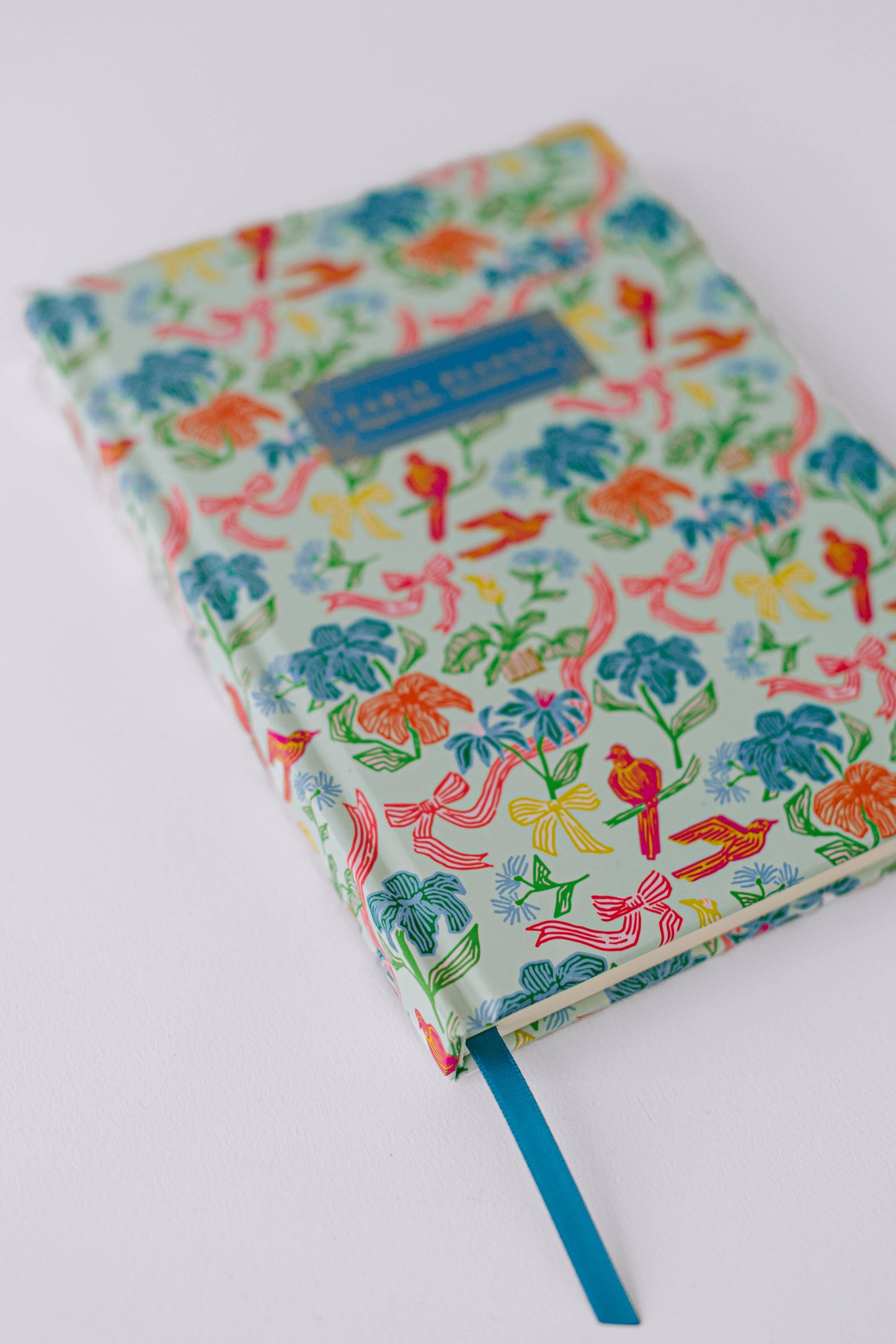 2026 Birds and Bows 17-Month Medium Bound Planner