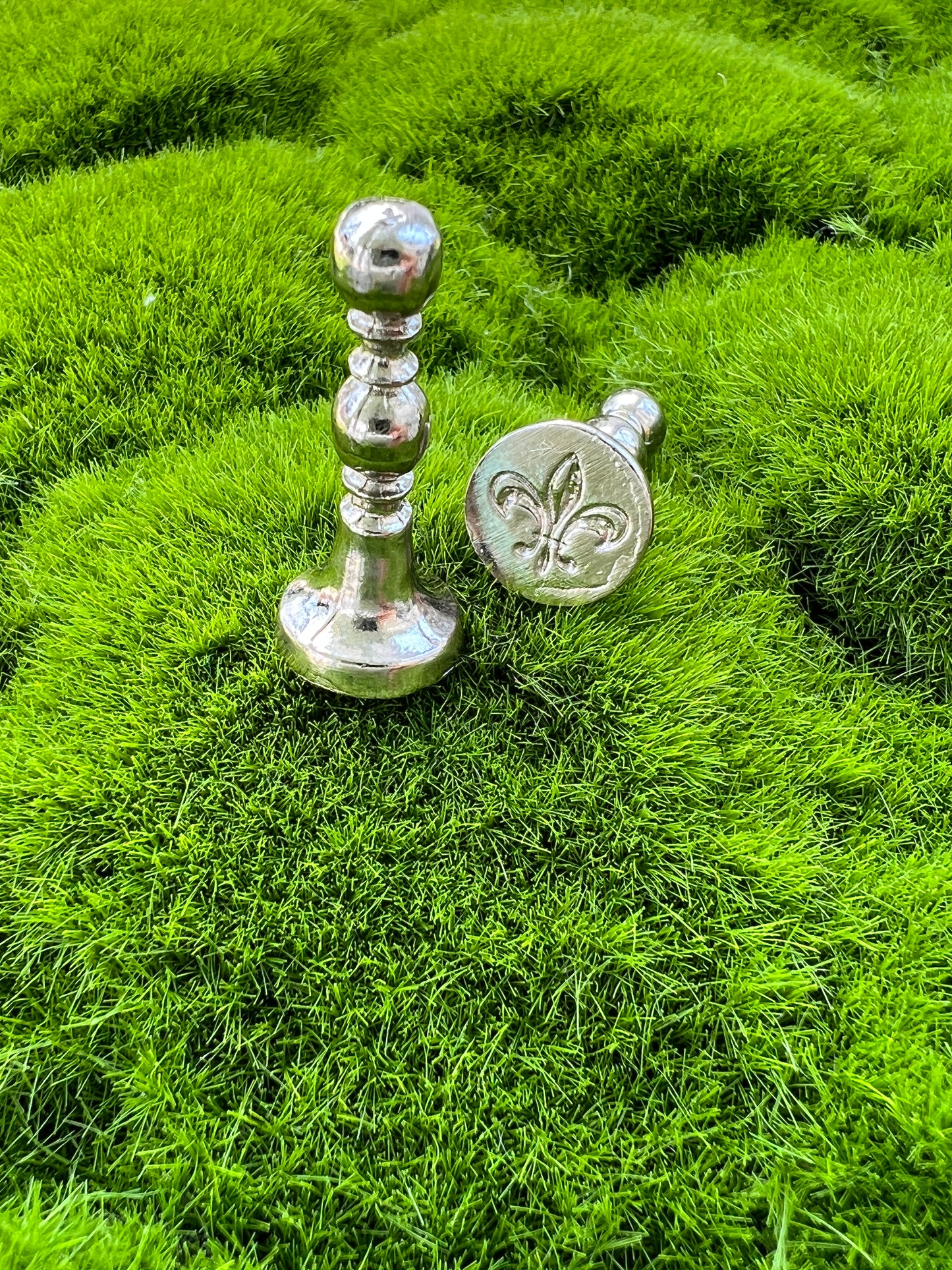 Small Fleur de Lis Wax Seal