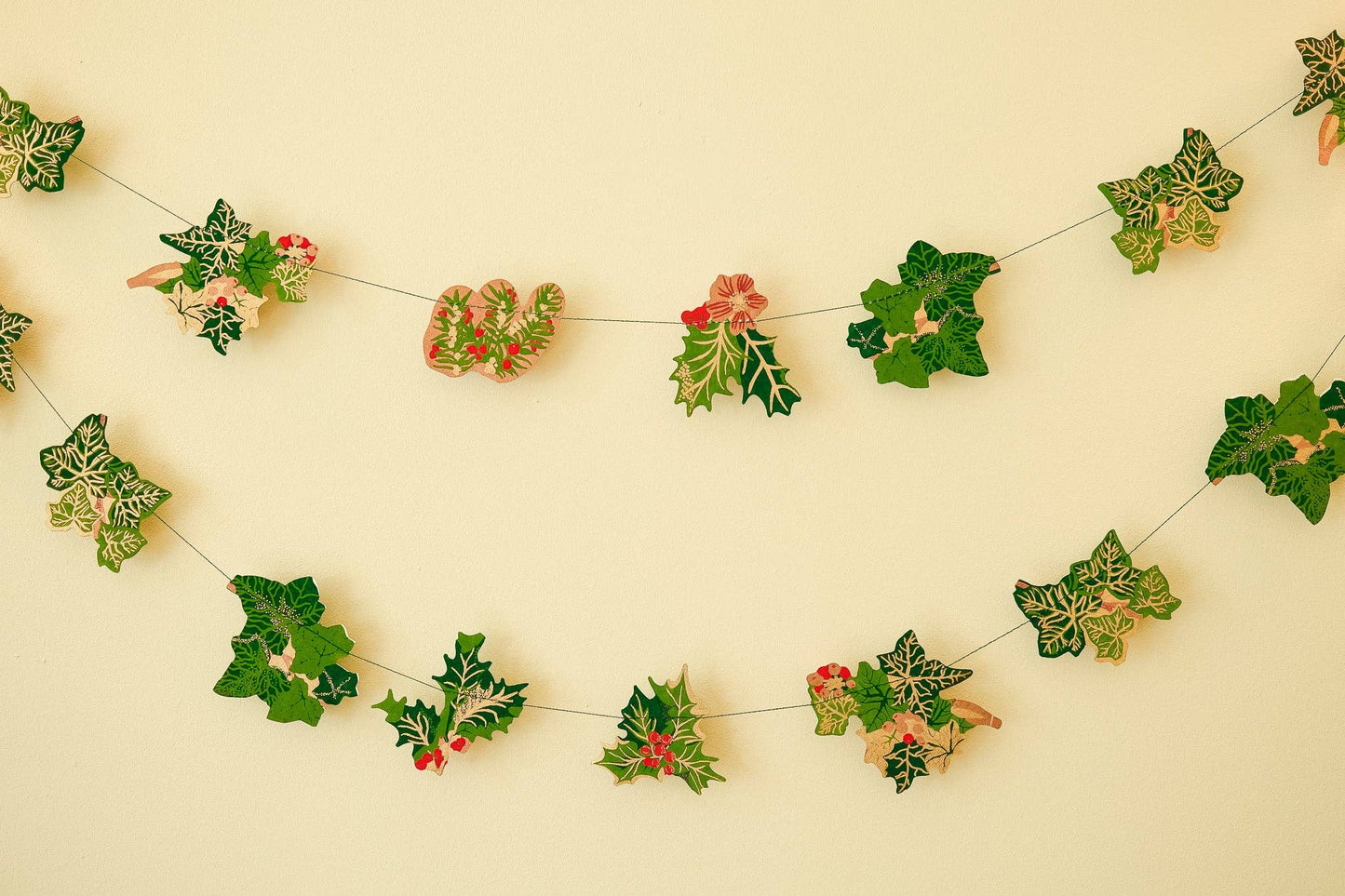 Holly and Ivy Garland