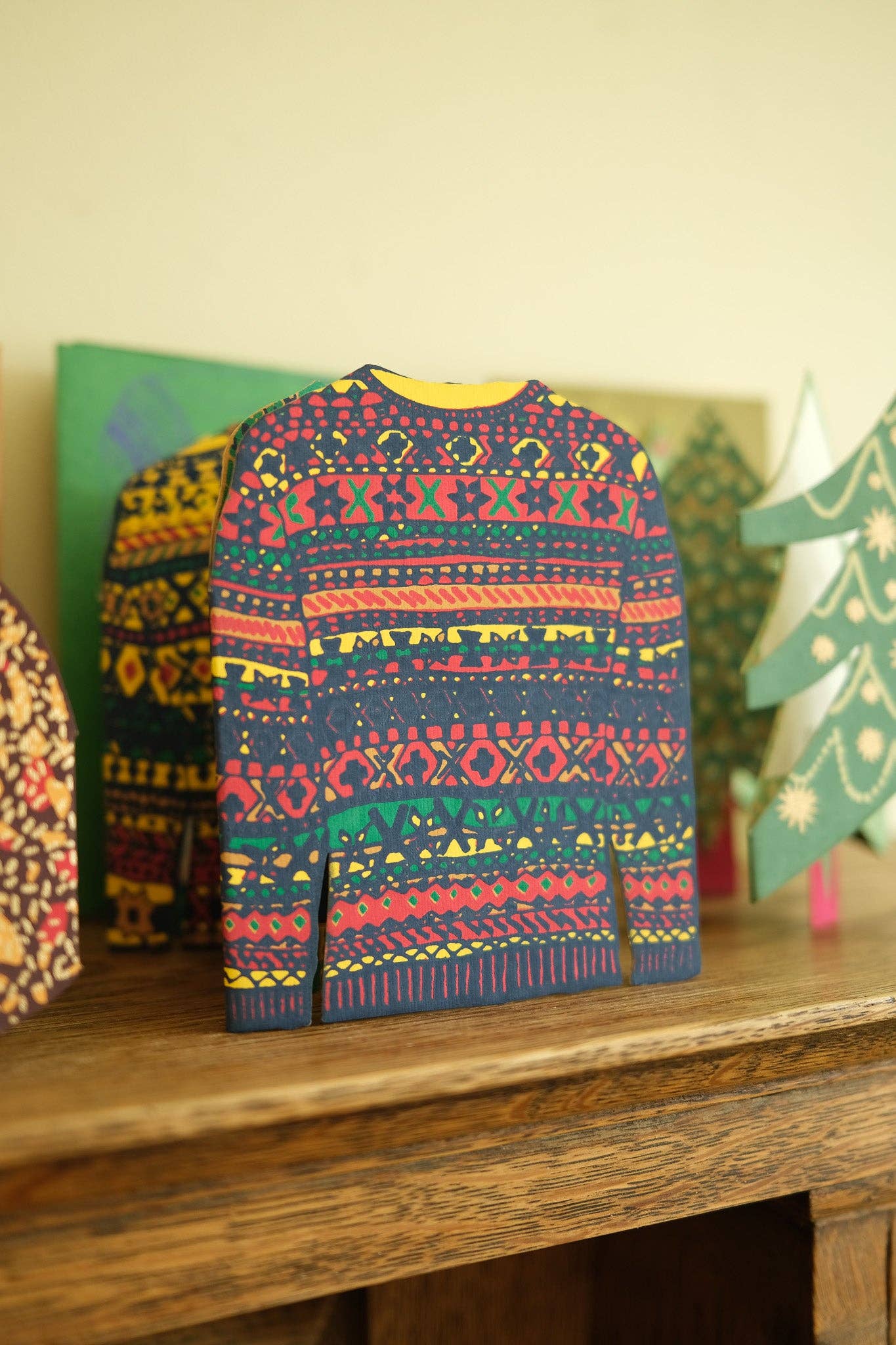 FESTIVE SWEATER CONCERTINA CARD