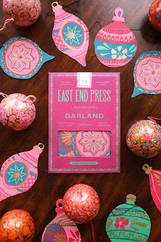 Baubles Garland