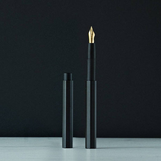 Tom's Studio Pocket Fountain Pen 2.0: Black