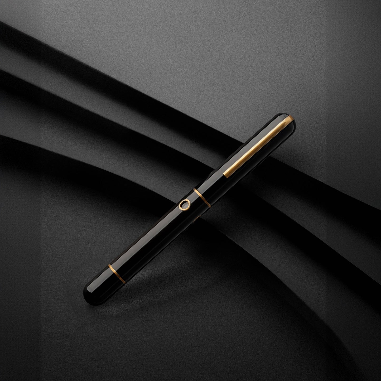 Nahvalur Nautilus Bronze Corydoras Ebonite Fountain Pen: Fine
