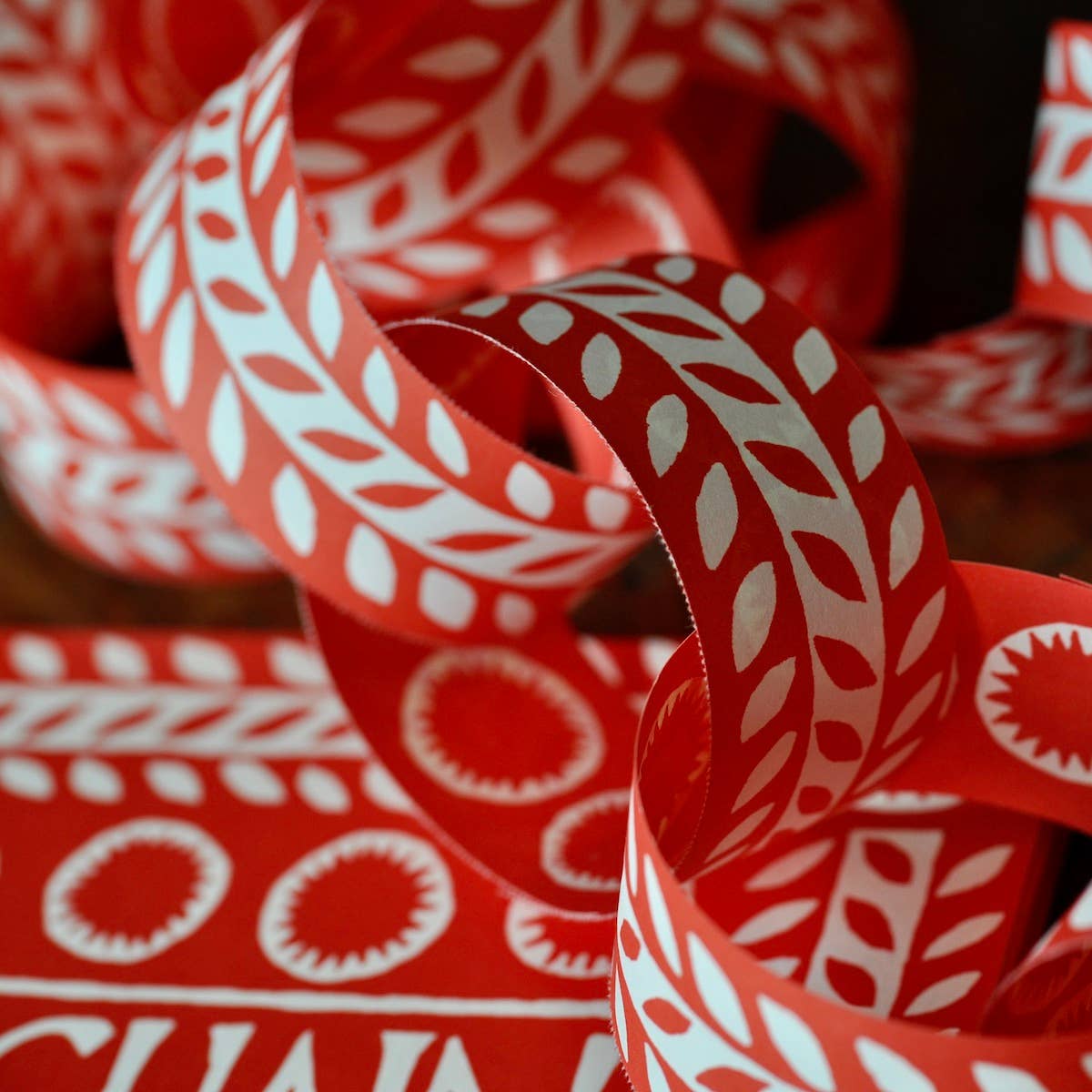 Red & White Paper Chain