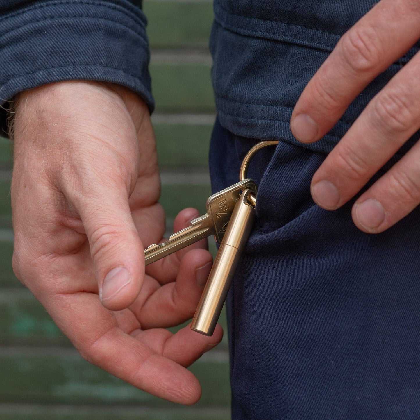 The Field Mouse – refillable travel pen: Brass