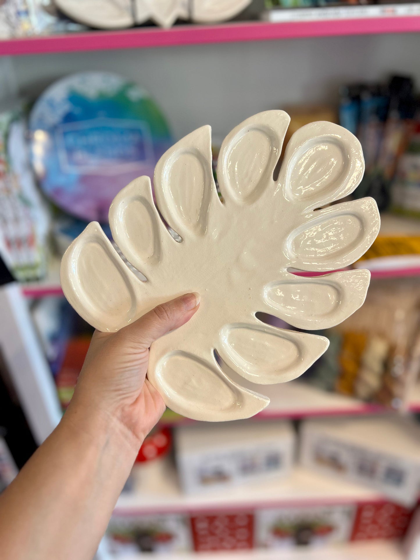 Handmade Monstera Leaf Ceramic Paint Palette 