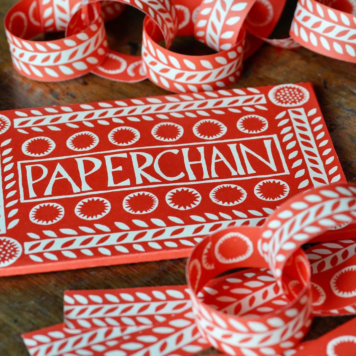 Red & White Paper Chain