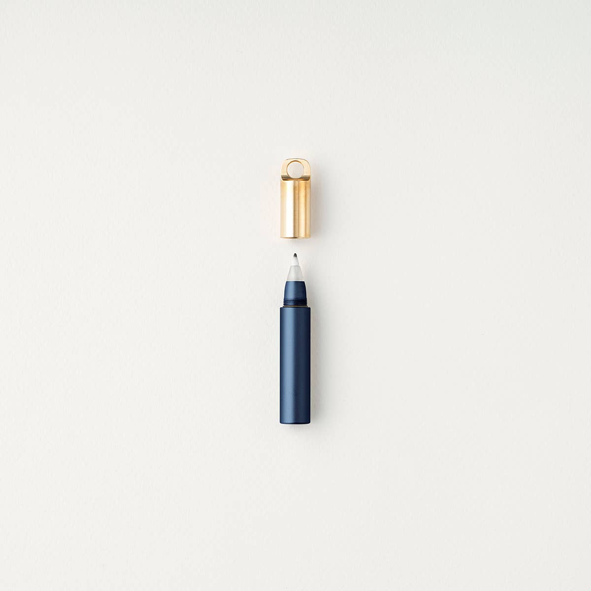 The Field Mouse – refillable travel pen: Blush